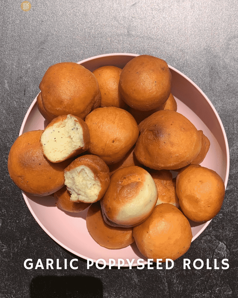 Garlic Poppyseed Rolls